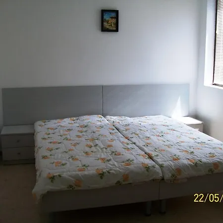 Lägenhet In Kambani 1 Apartcomplex