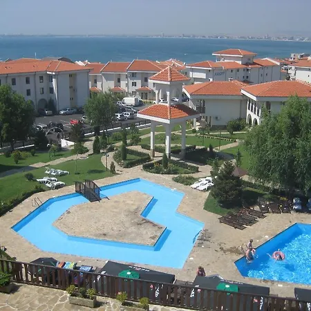 In Kambani 1 Apartcomplex סבטי ולאס